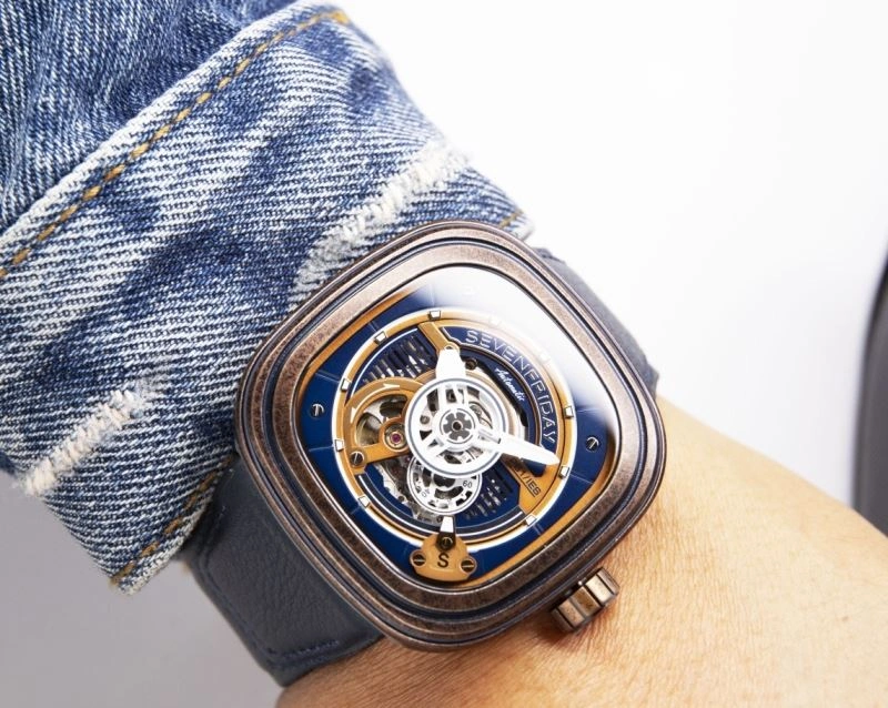 SmoothTexture SEVENFRIDAY Watches 202847