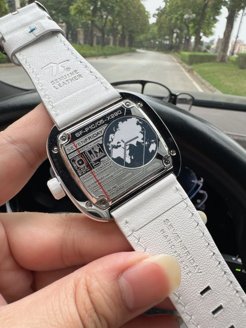 SEVENFRIDAY Watches Comfortable 202858