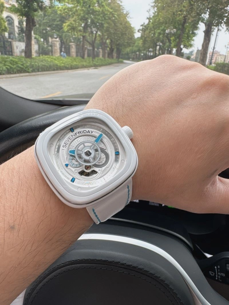 SEVENFRIDAY Watches Comfortable 202858
