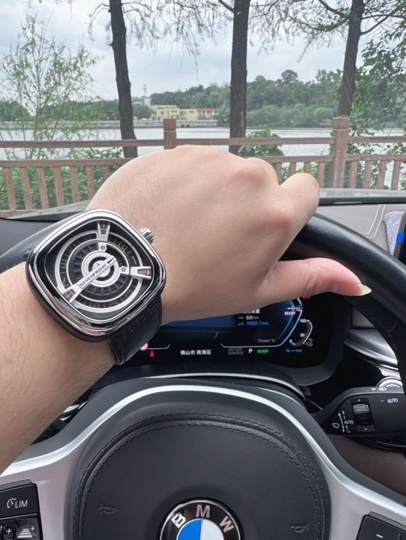 SEVENFRIDAY Watches Comfortable 202834