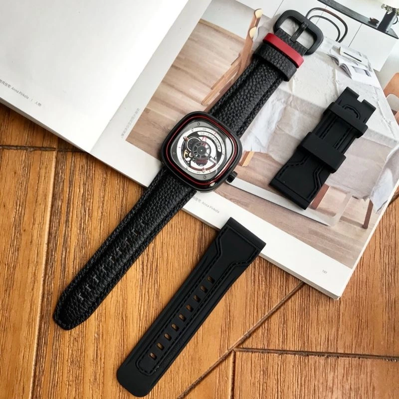 Compact SEVENFRIDAY Watches 202830
