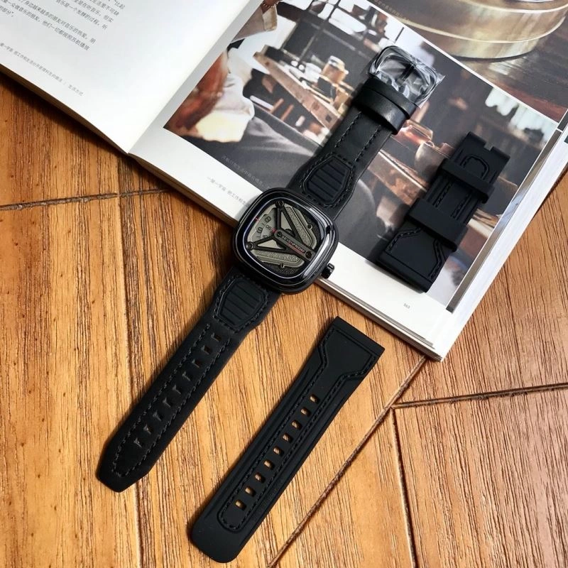 SEVENFRIDAY Watches Compact 202823