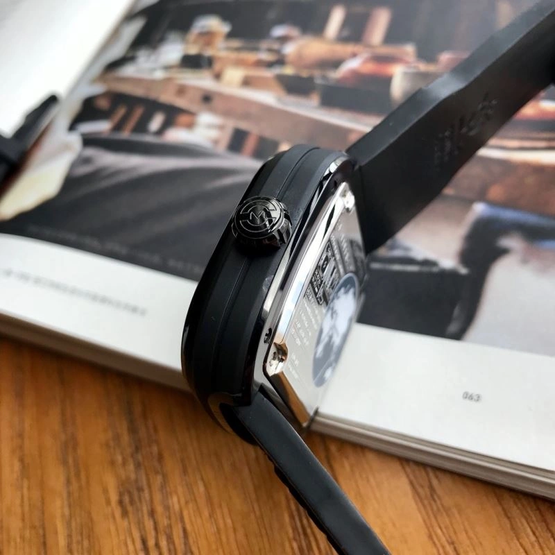 SEVENFRIDAY Watches Compact 202823
