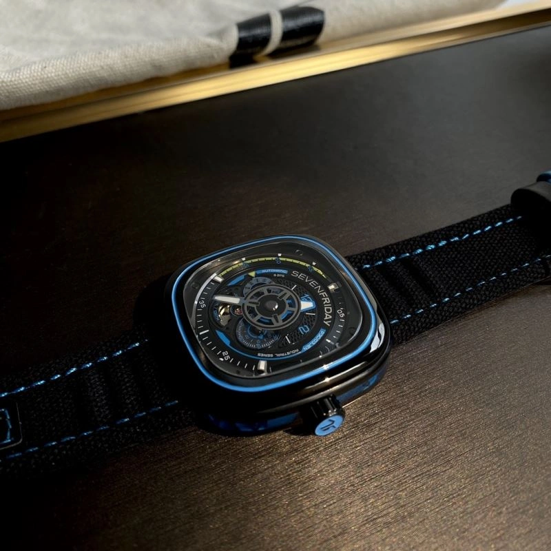 SEVENFRIDAY Watches MoistureWicking 202801