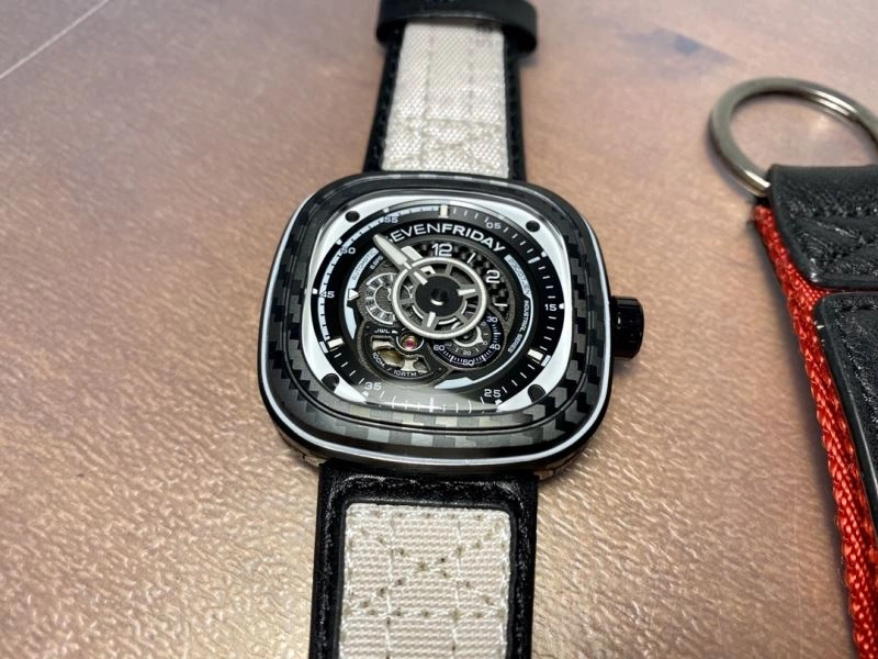 SEVENFRIDAY Watches UrbanStyle 202788