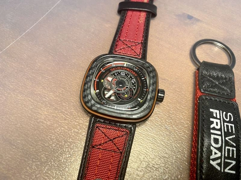 Resilient SEVENFRIDAY Watches 202787