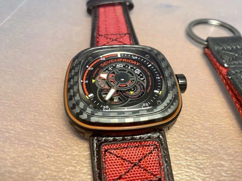 Resilient SEVENFRIDAY Watches 202787