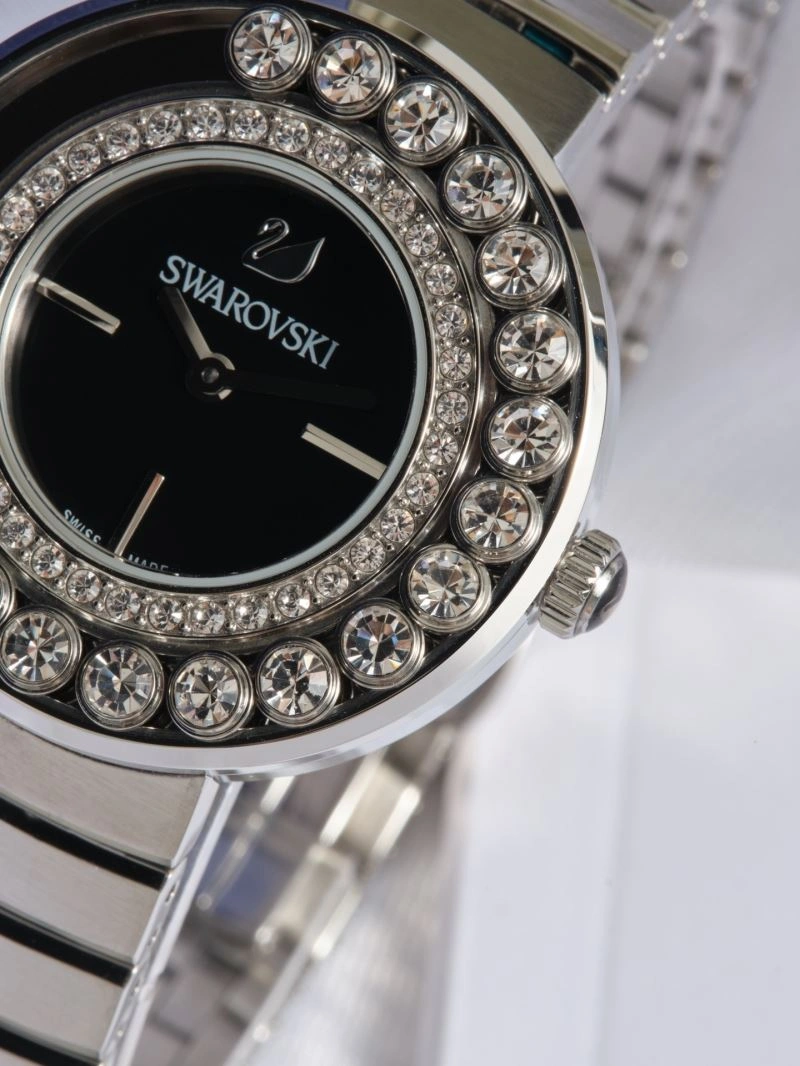 EyeCatching SWAROVSKI Watches 202950