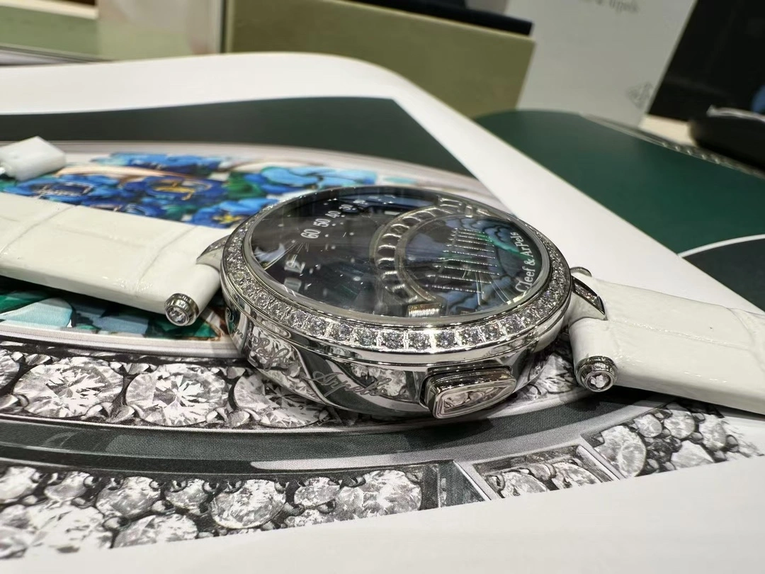 HighQuality SWAROVSKI Watches 202868