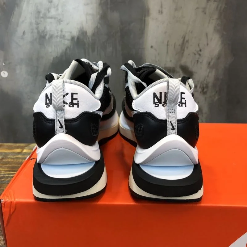 Sacai x Nike VaporWaffle Shoes Elegant 33381