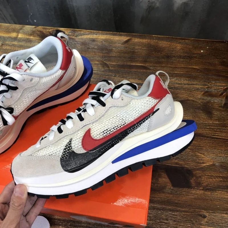 Vibrant Sacai x Nike VaporWaffle Shoes 33394
