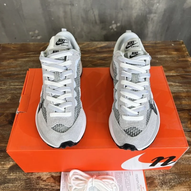 Lightweight Sacai x Nike VaporWaffle Shoes 33392