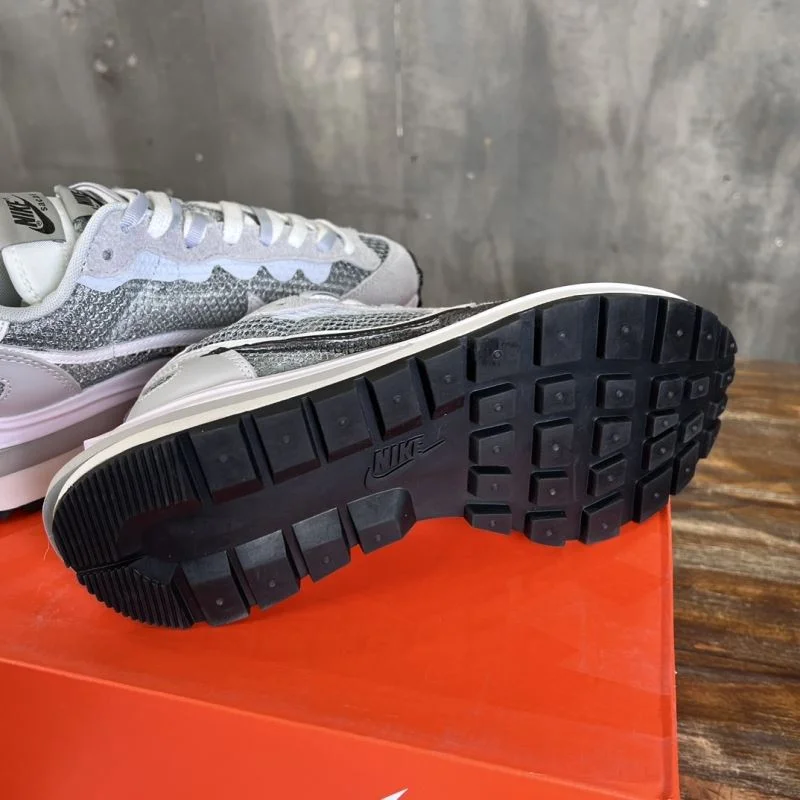 Lightweight Sacai x Nike VaporWaffle Shoes 33392