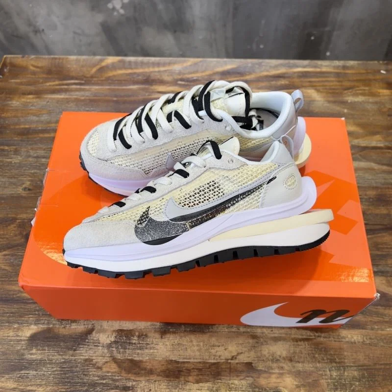 Modern Sacai x Nike VaporWaffle Shoes 33370