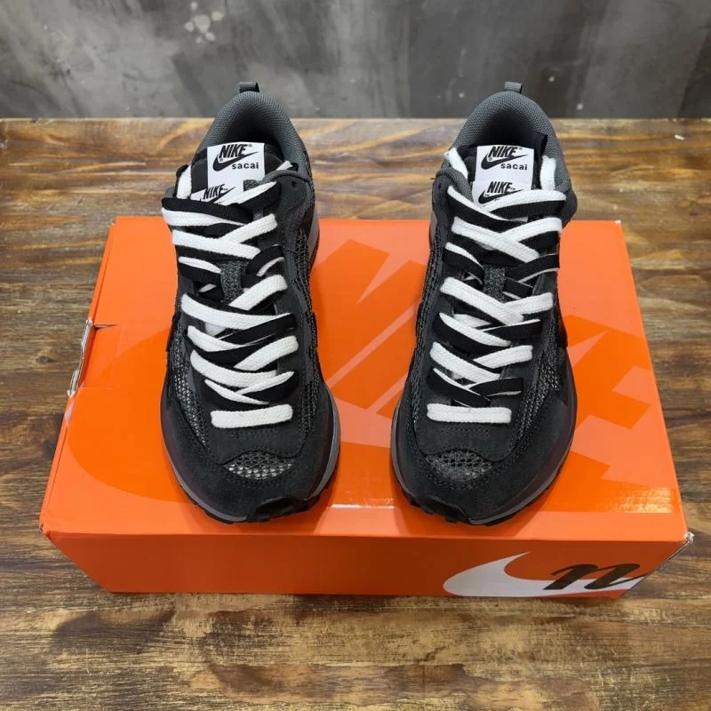 Sacai x Nike VaporWaffle Shoes EasyCare 33393