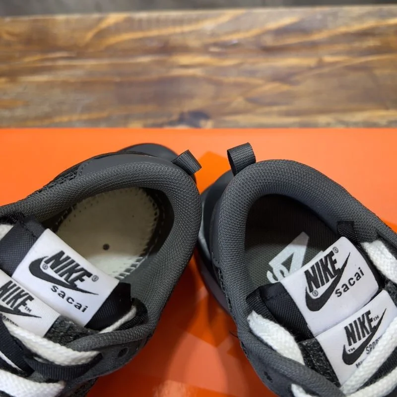 Sacai x Nike VaporWaffle Shoes EasyCare 33393