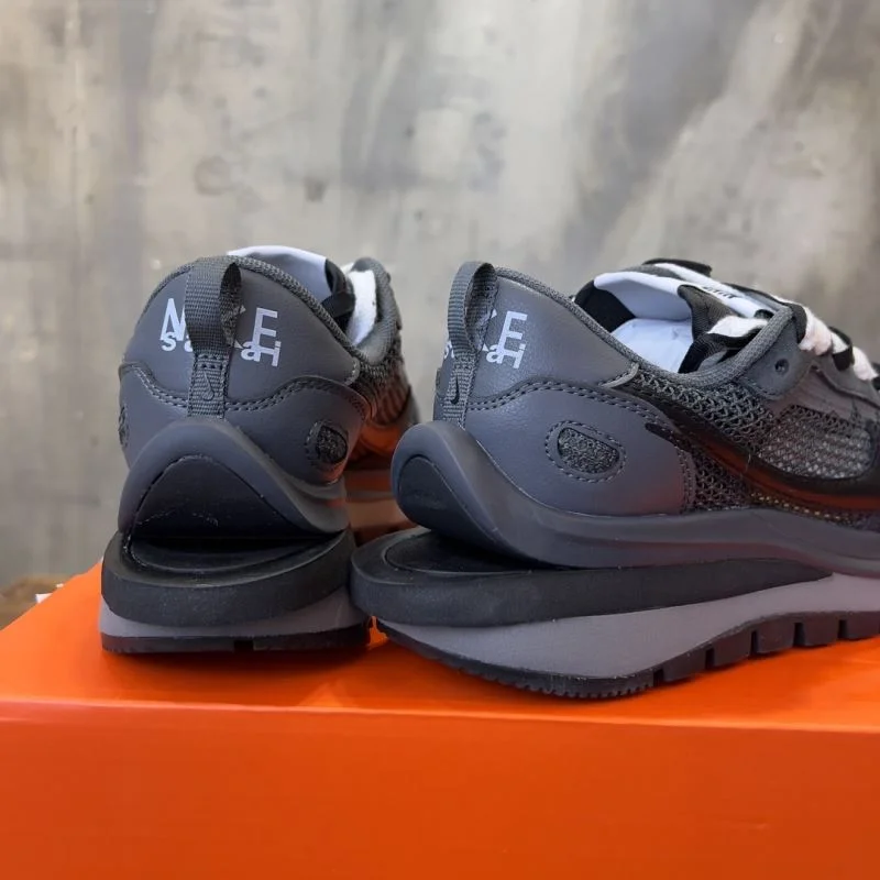 Sacai x Nike VaporWaffle Shoes EasyCare 33393