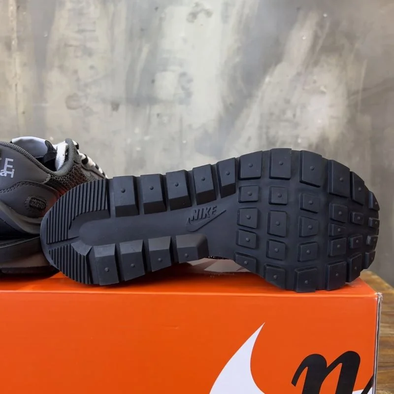 Sacai x Nike VaporWaffle Shoes EasyCare 33393