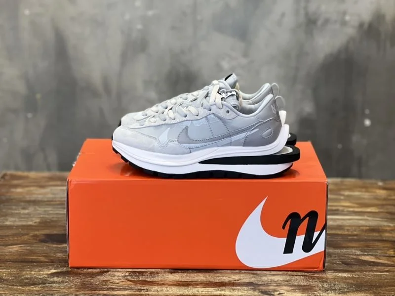 Sacai x Nike VaporWaffle Shoes Effortless 33369