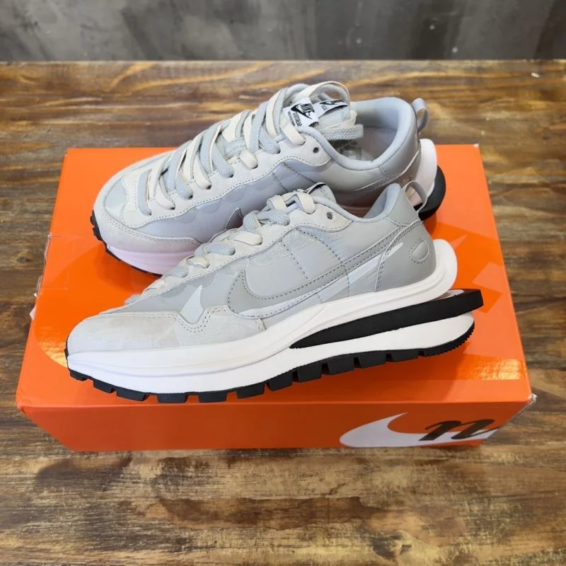 Sacai x Nike VaporWaffle Shoes Effortless 33369