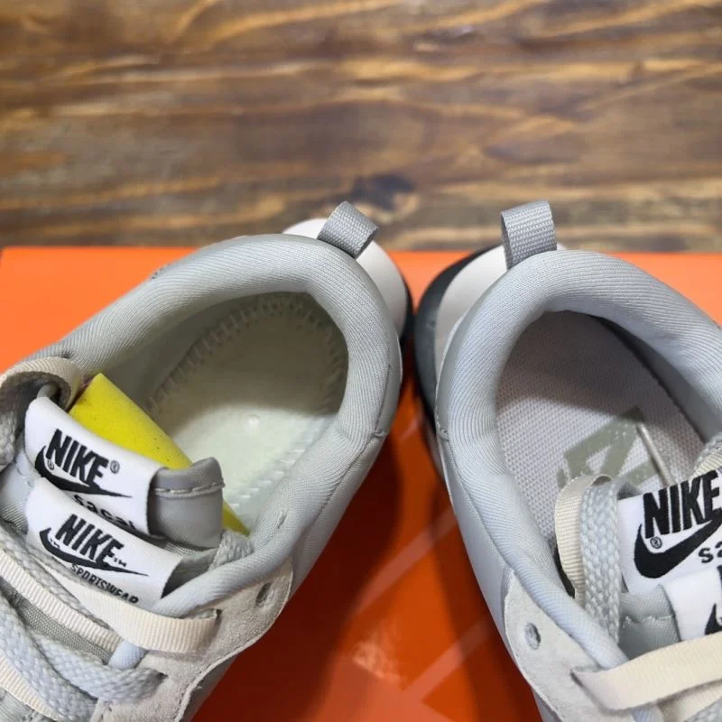 Sacai x Nike VaporWaffle Shoes Effortless 33369