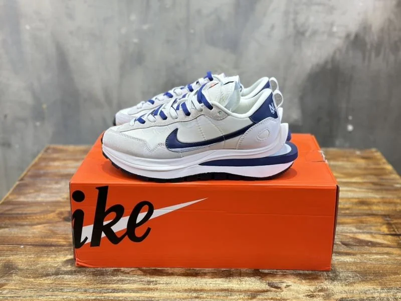 FlexibleFit Sacai x Nike VaporWaffle Shoes 33365