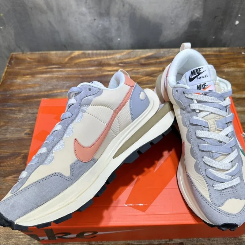 Stylish Sacai x Nike VaporWaffle Shoes 33377