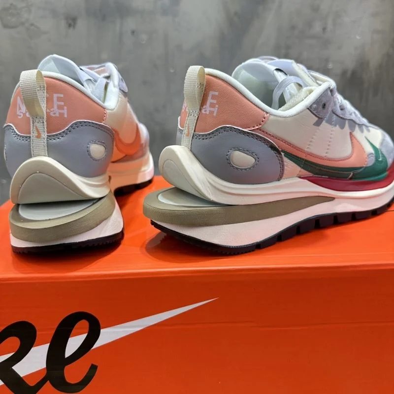 Stylish Sacai x Nike VaporWaffle Shoes 33377