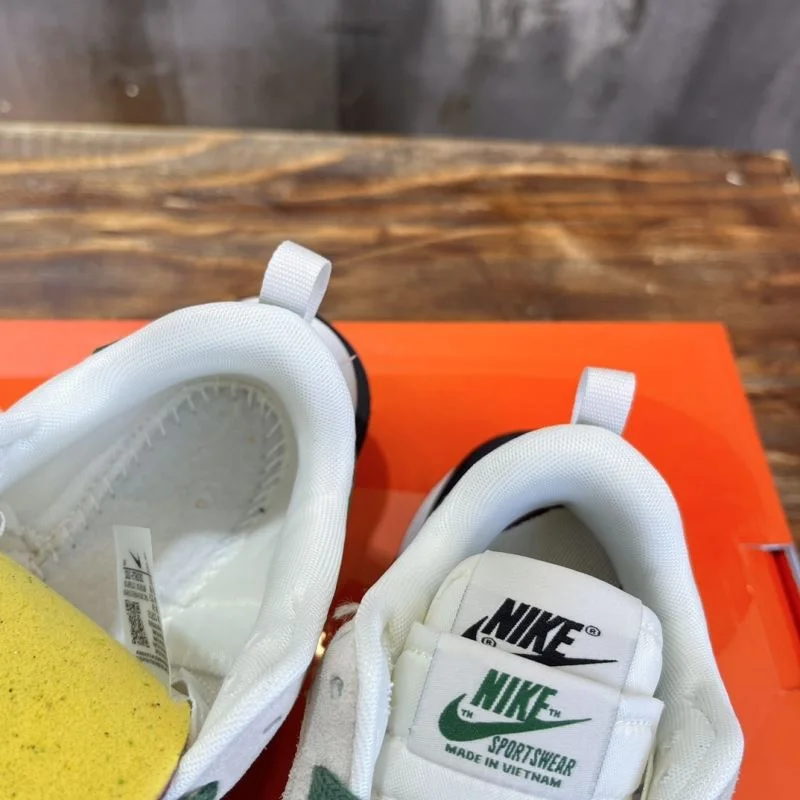Sacai x Nike VaporWaffle Shoes Youthful 33380