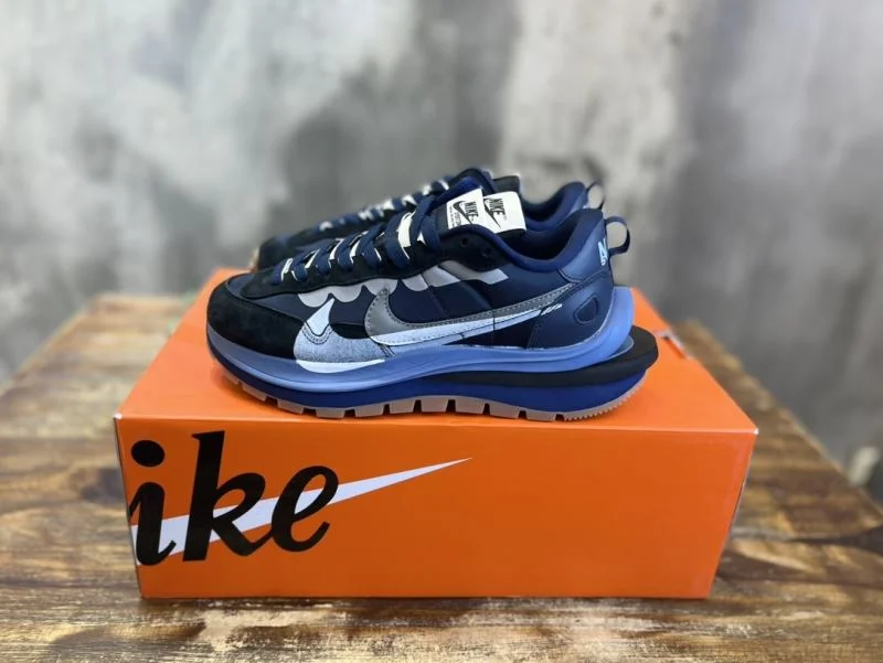 Sacai x Nike VaporWaffle Shoes Bold 33364