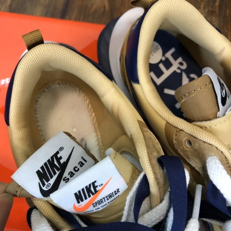 Sacai x Nike VaporWaffle Shoes TopPick 33363