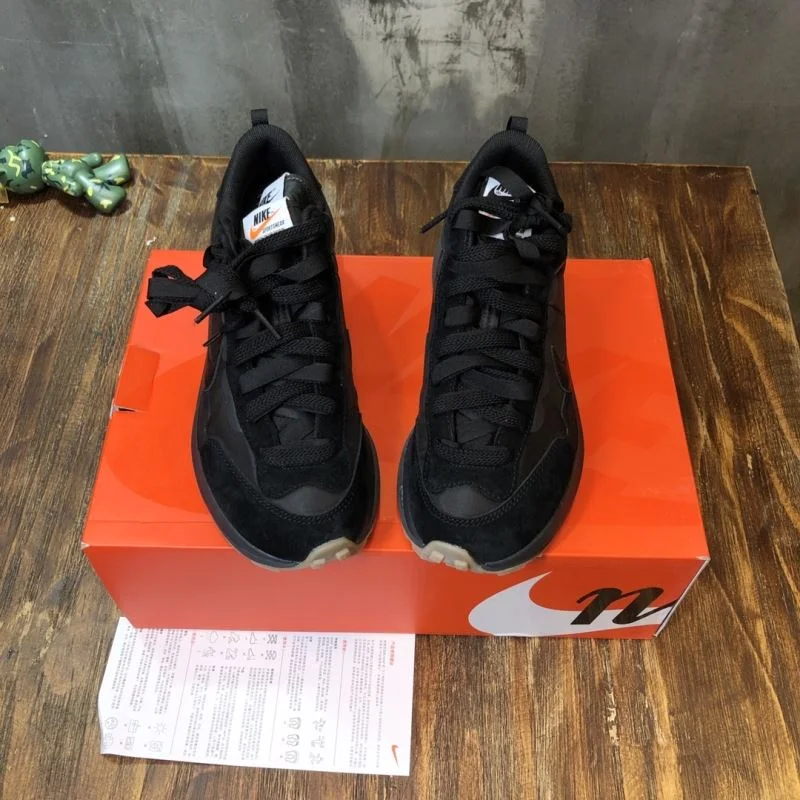Bold Sacai x Nike VaporWaffle Shoes 33362