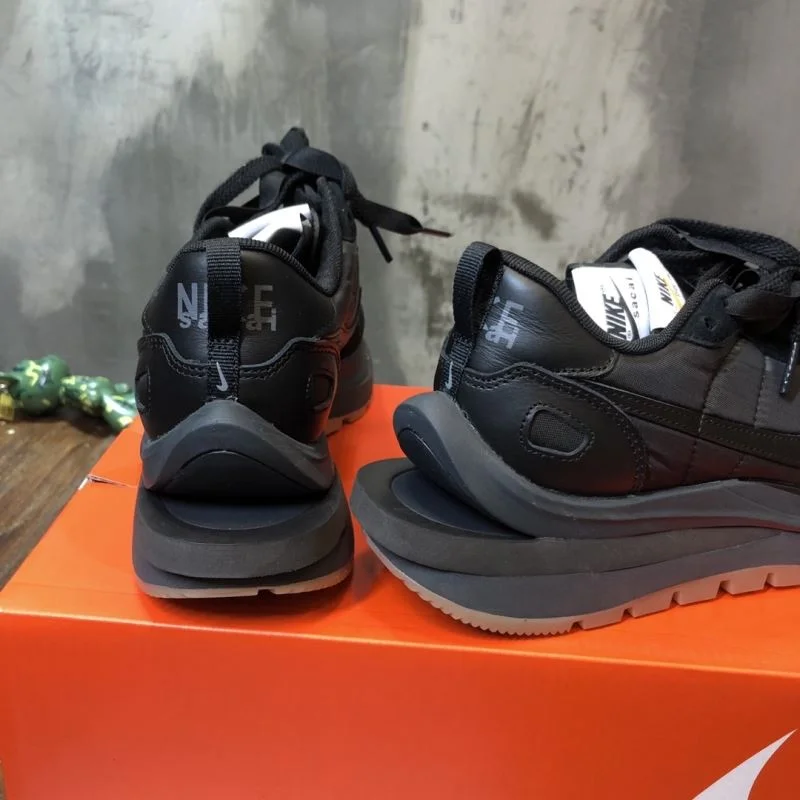 Bold Sacai x Nike VaporWaffle Shoes 33362