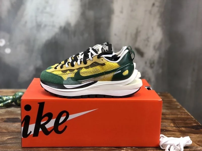Sustainable Sacai x Nike VaporWaffle Shoes 33359