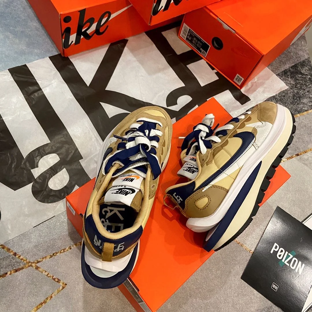 Sacai x Nike VaporWaffle Shoes EyeCatching 33487