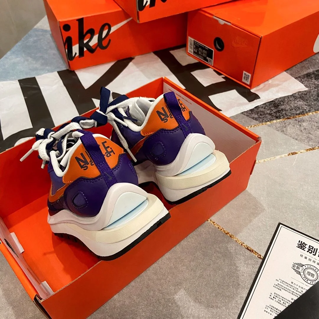 Effortless Sacai x Nike VaporWaffle Shoes 33485