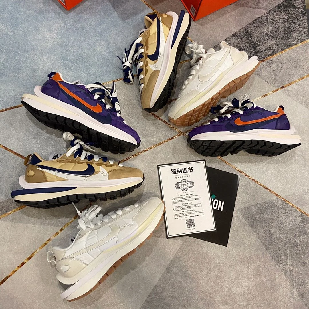 Effortless Sacai x Nike VaporWaffle Shoes 33485