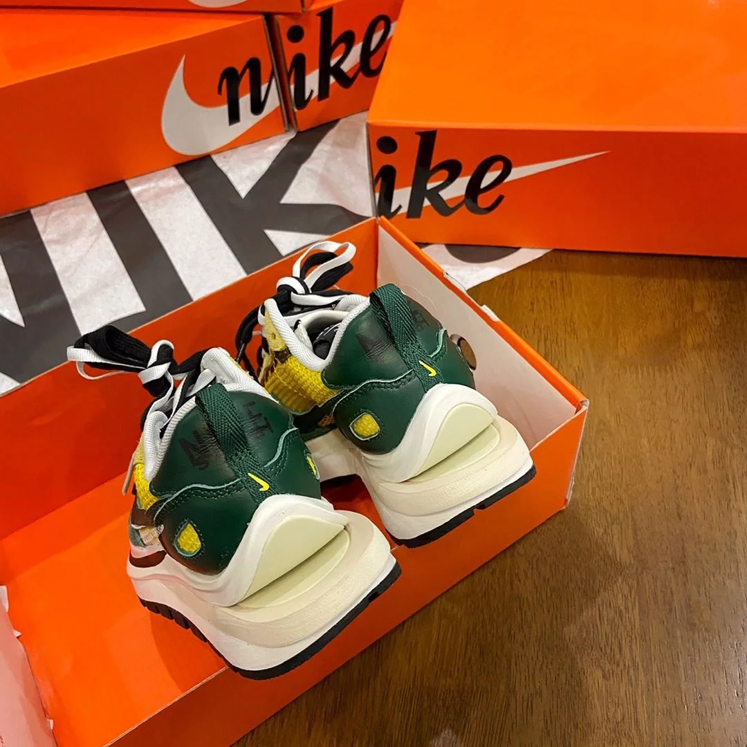 Sacai x Nike VaporWaffle Shoes Upgraded 33484