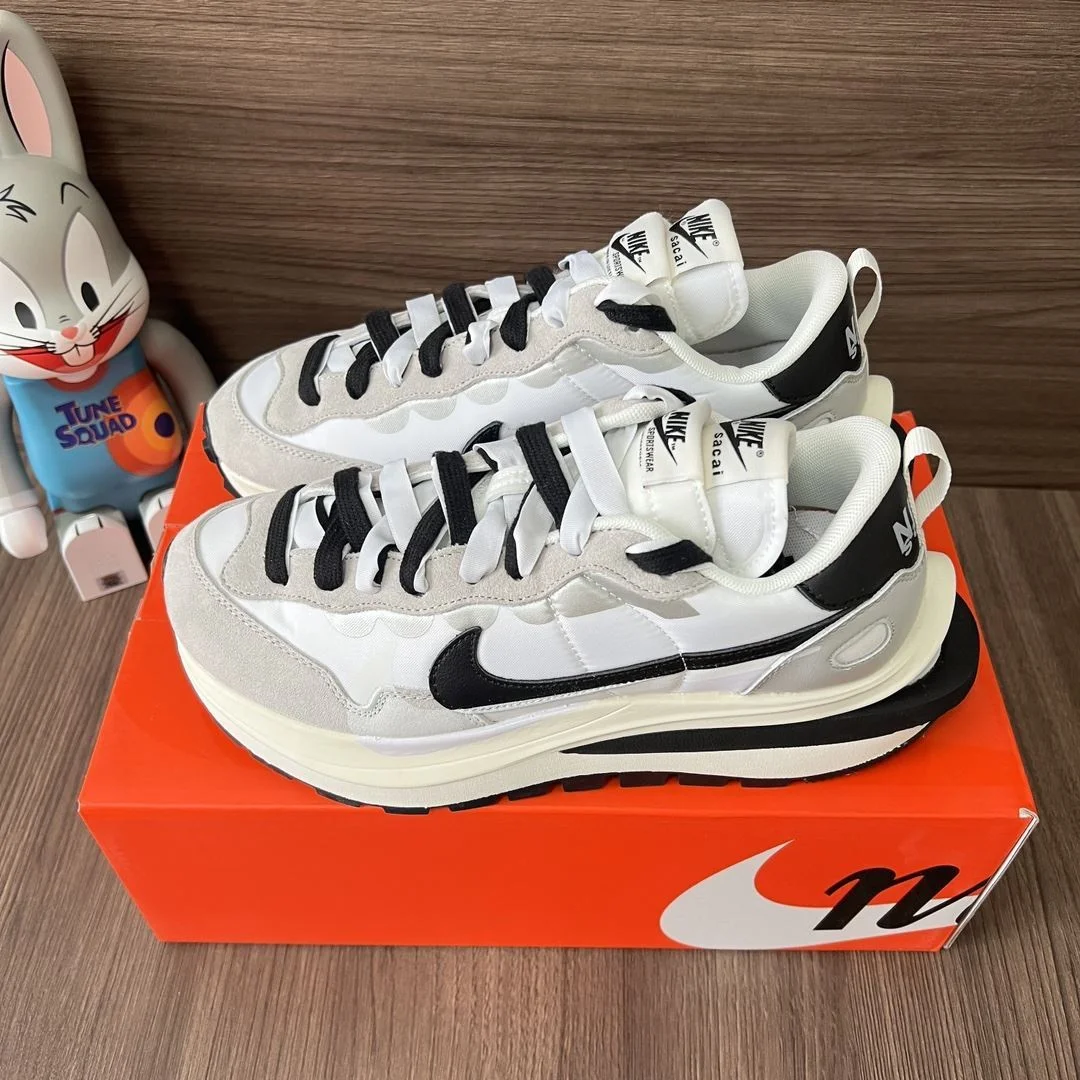 Sacai x Nike VaporWaffle Shoes Trendsetting 33467