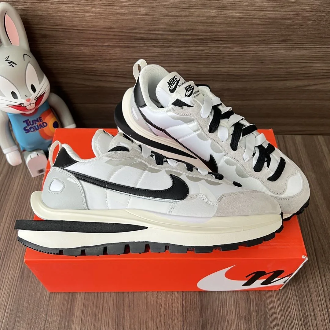 Sacai x Nike VaporWaffle Shoes Trendsetting 33467