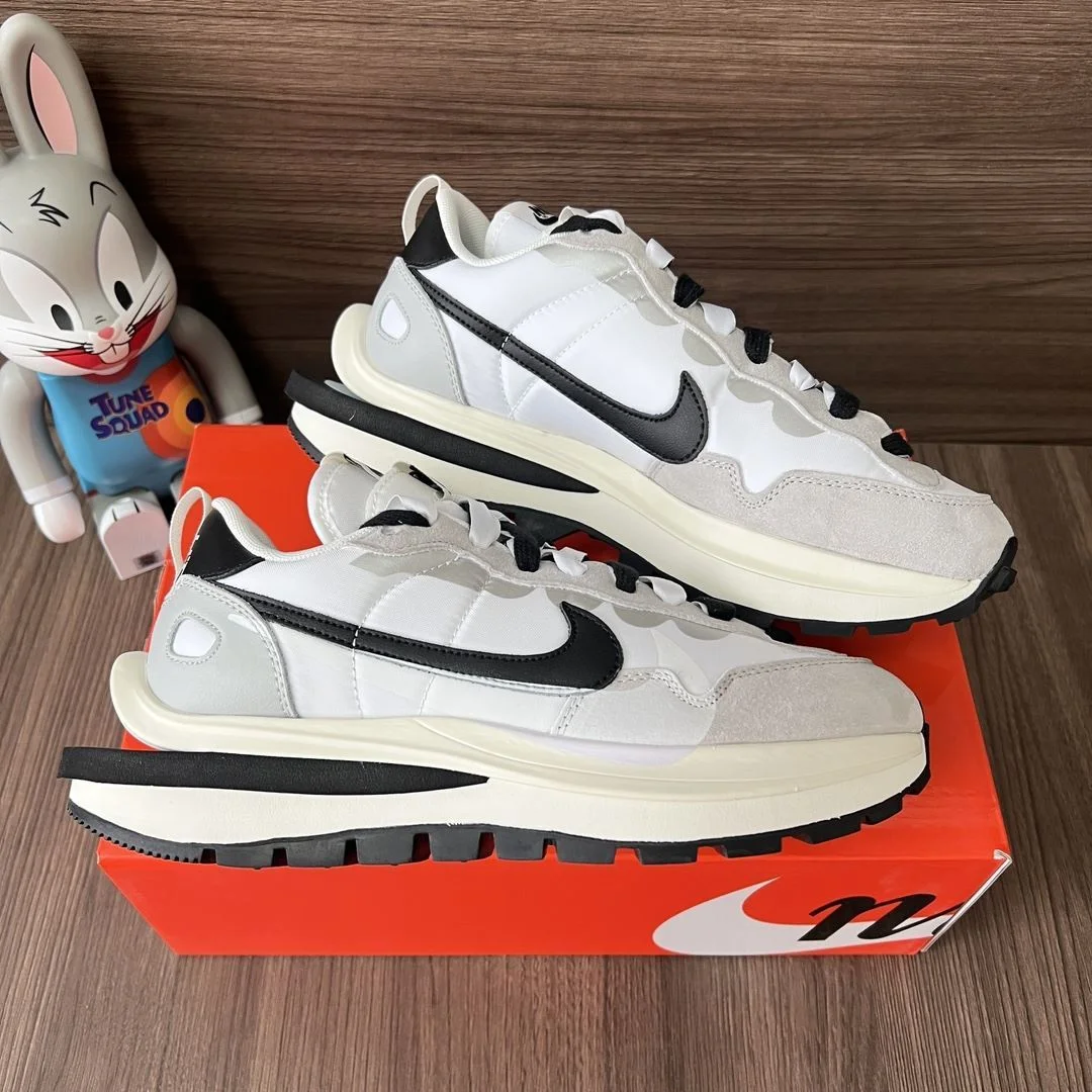 Sacai x Nike VaporWaffle Shoes Trendsetting 33467