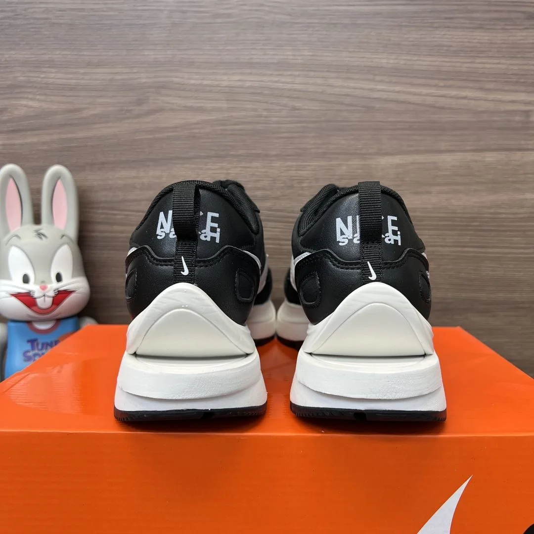 Neat Sacai x Nike VaporWaffle Shoes 33472