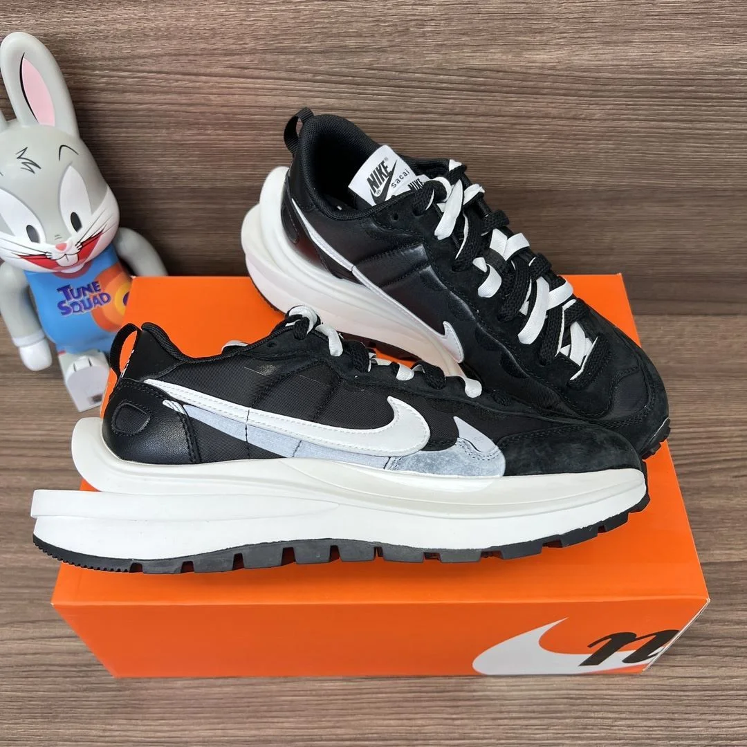 Neat Sacai x Nike VaporWaffle Shoes 33472
