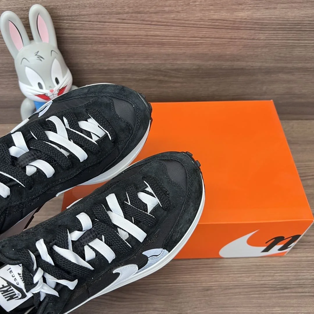 Neat Sacai x Nike VaporWaffle Shoes 33472