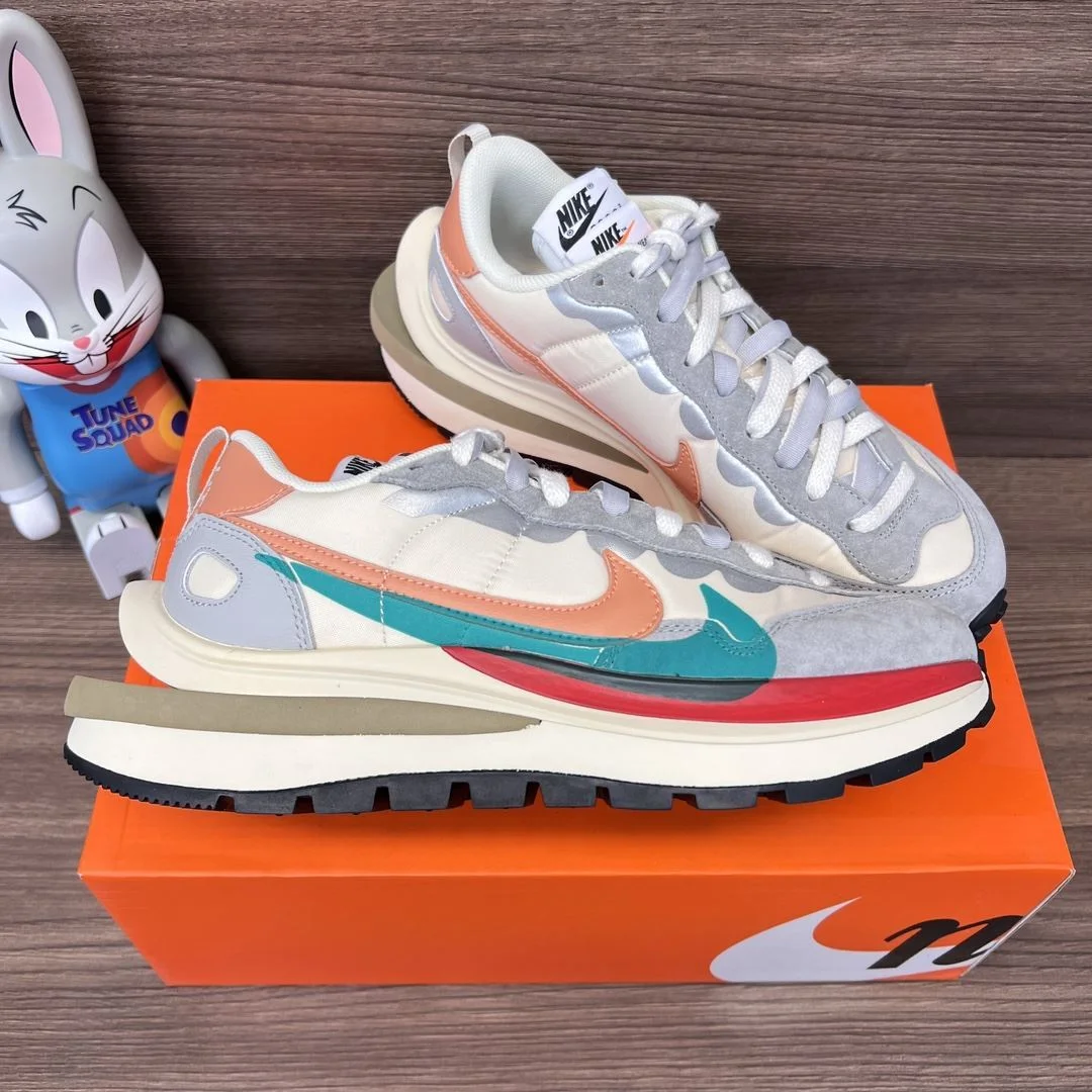 Sacai x Nike VaporWaffle Shoes WaterResistant 33460