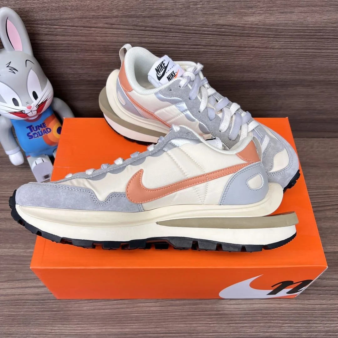 Sacai x Nike VaporWaffle Shoes WaterResistant 33460