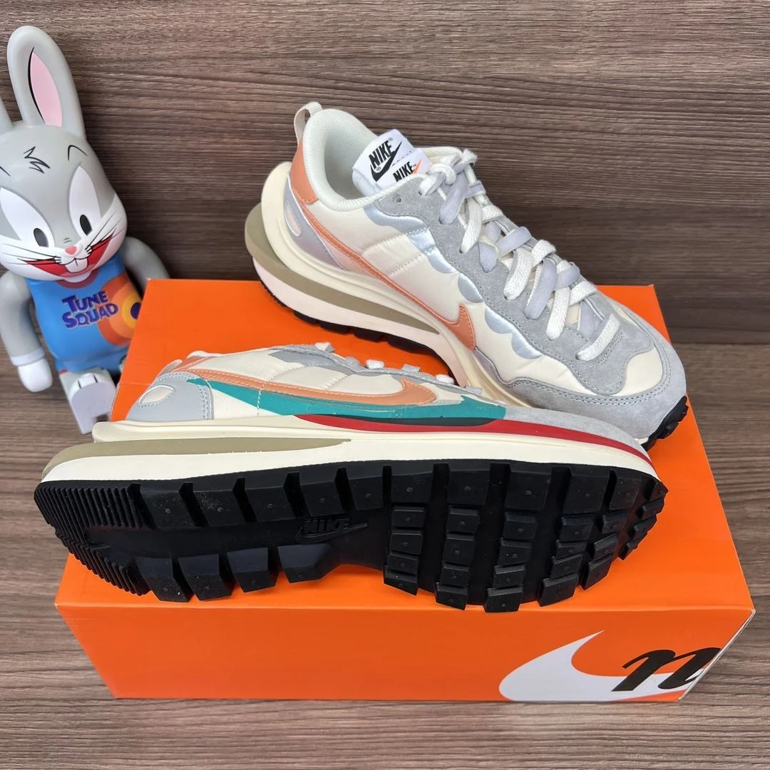 Sacai x Nike VaporWaffle Shoes WaterResistant 33460