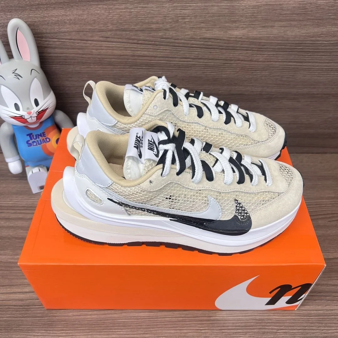 Sacai x Nike VaporWaffle Shoes TimelessDesign 33462