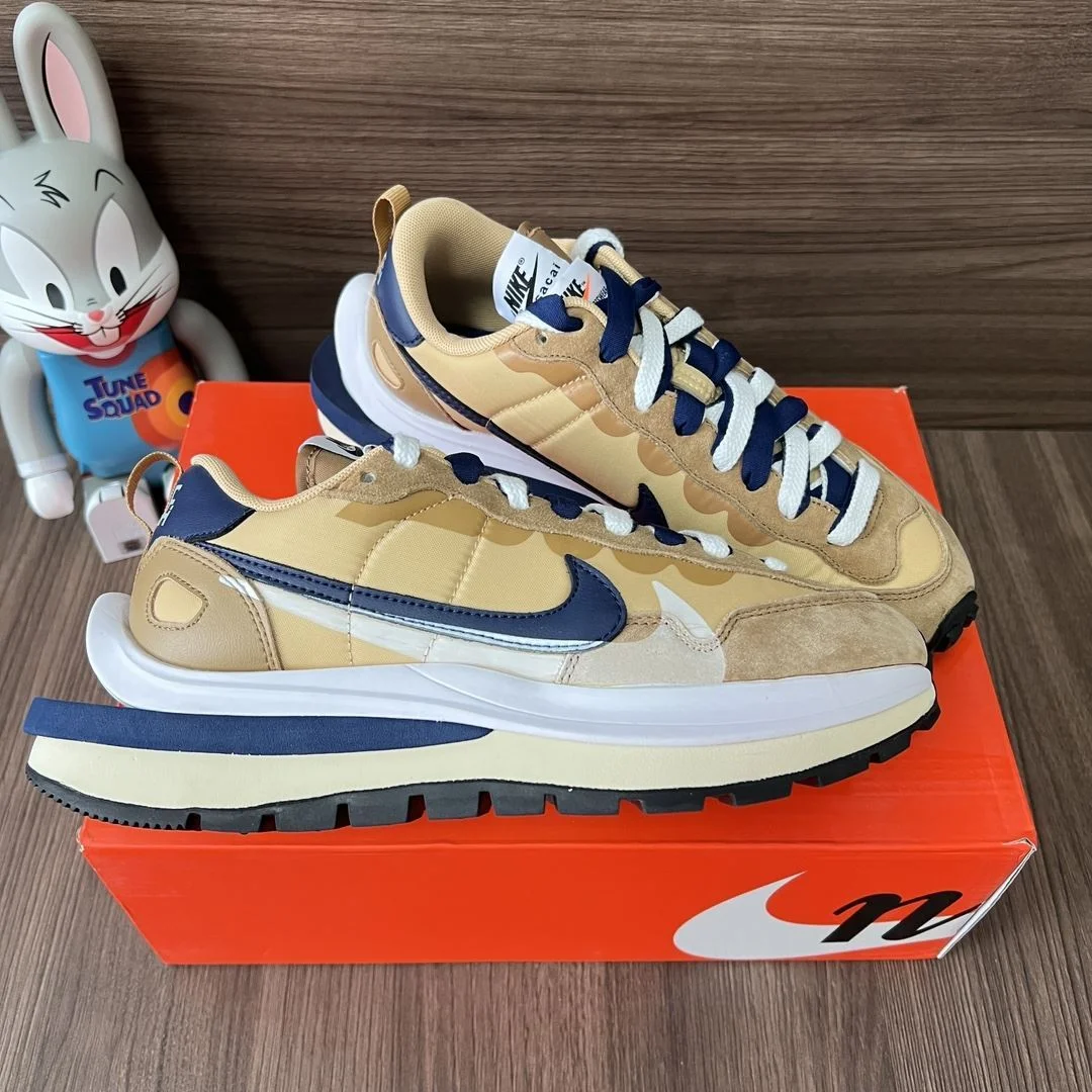 Lightweight Sacai x Nike VaporWaffle Shoes 33449