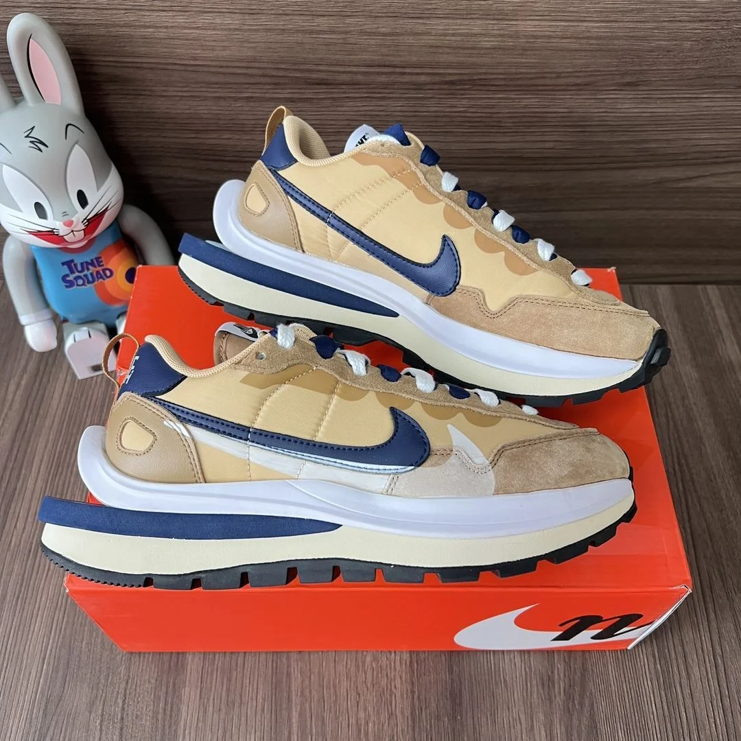 Lightweight Sacai x Nike VaporWaffle Shoes 33449